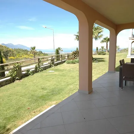 Oak Tree Tatil Evi
